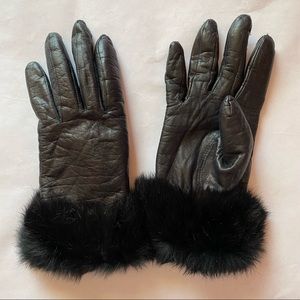 Black leather gloves with fur trim medium - great shape